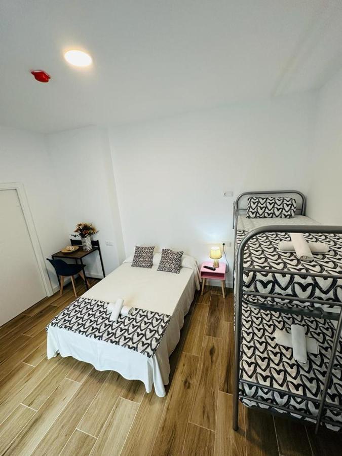 הואלבה Hostel Costa-Luz Bejar 28-30 מראה חיצוני תמונה