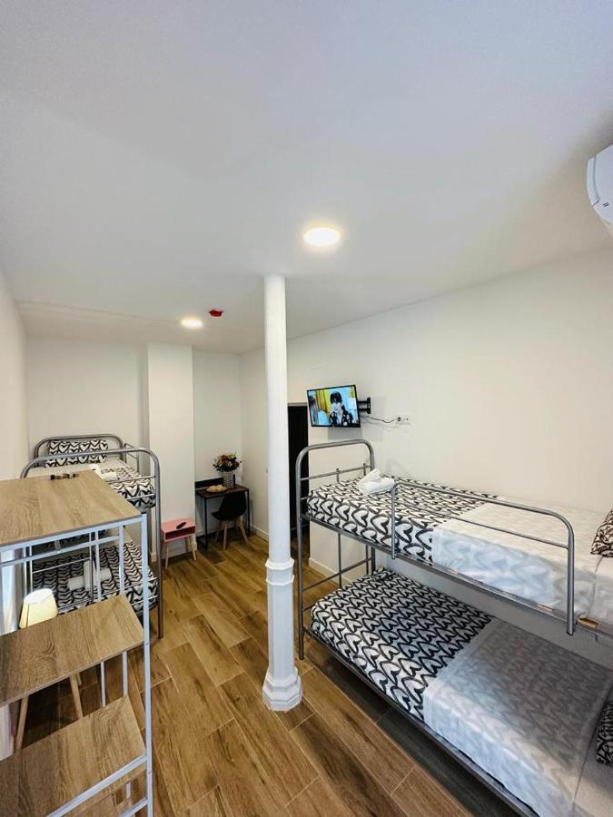 הואלבה Hostel Costa-Luz Bejar 28-30 מראה חיצוני תמונה