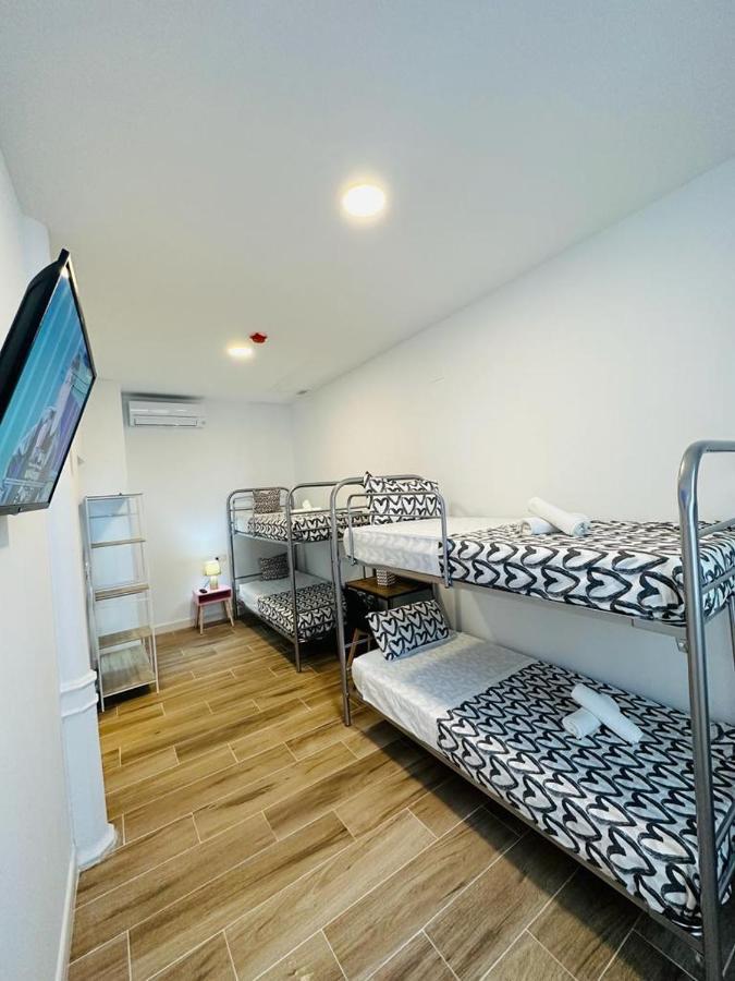 הואלבה Hostel Costa-Luz Bejar 28-30 מראה חיצוני תמונה