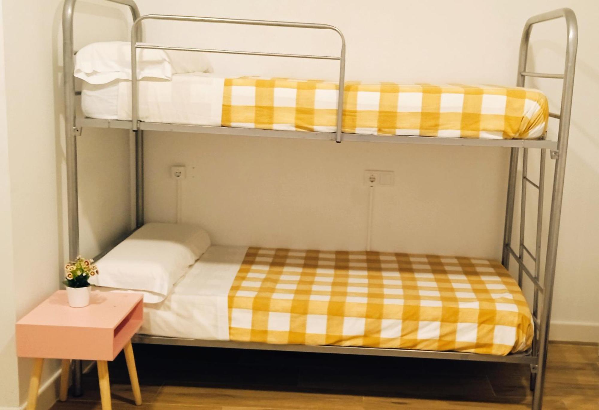 הואלבה Hostel Costa-Luz Bejar 28-30 מראה חיצוני תמונה