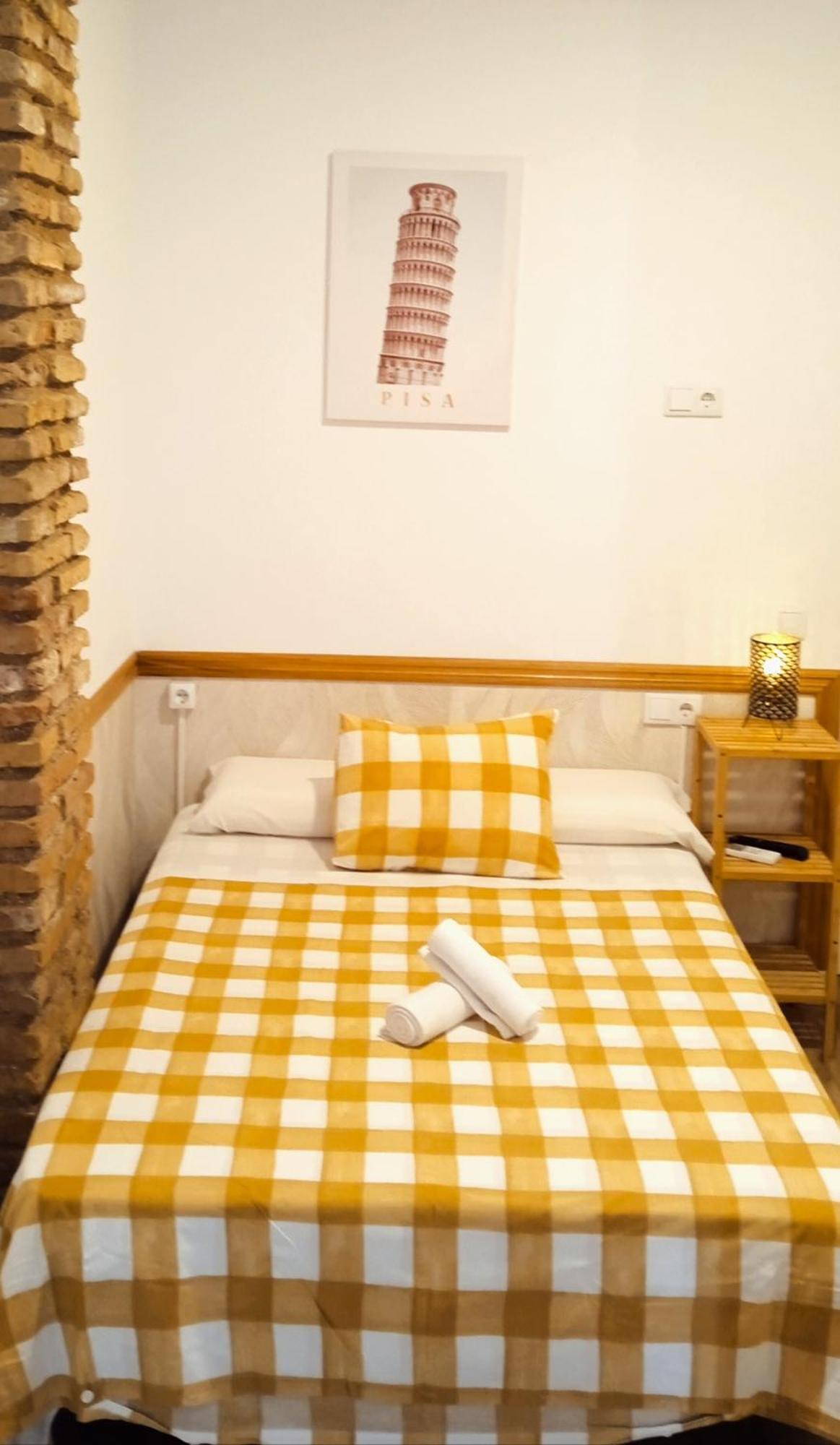 הואלבה Hostel Costa-Luz Bejar 28-30 מראה חיצוני תמונה